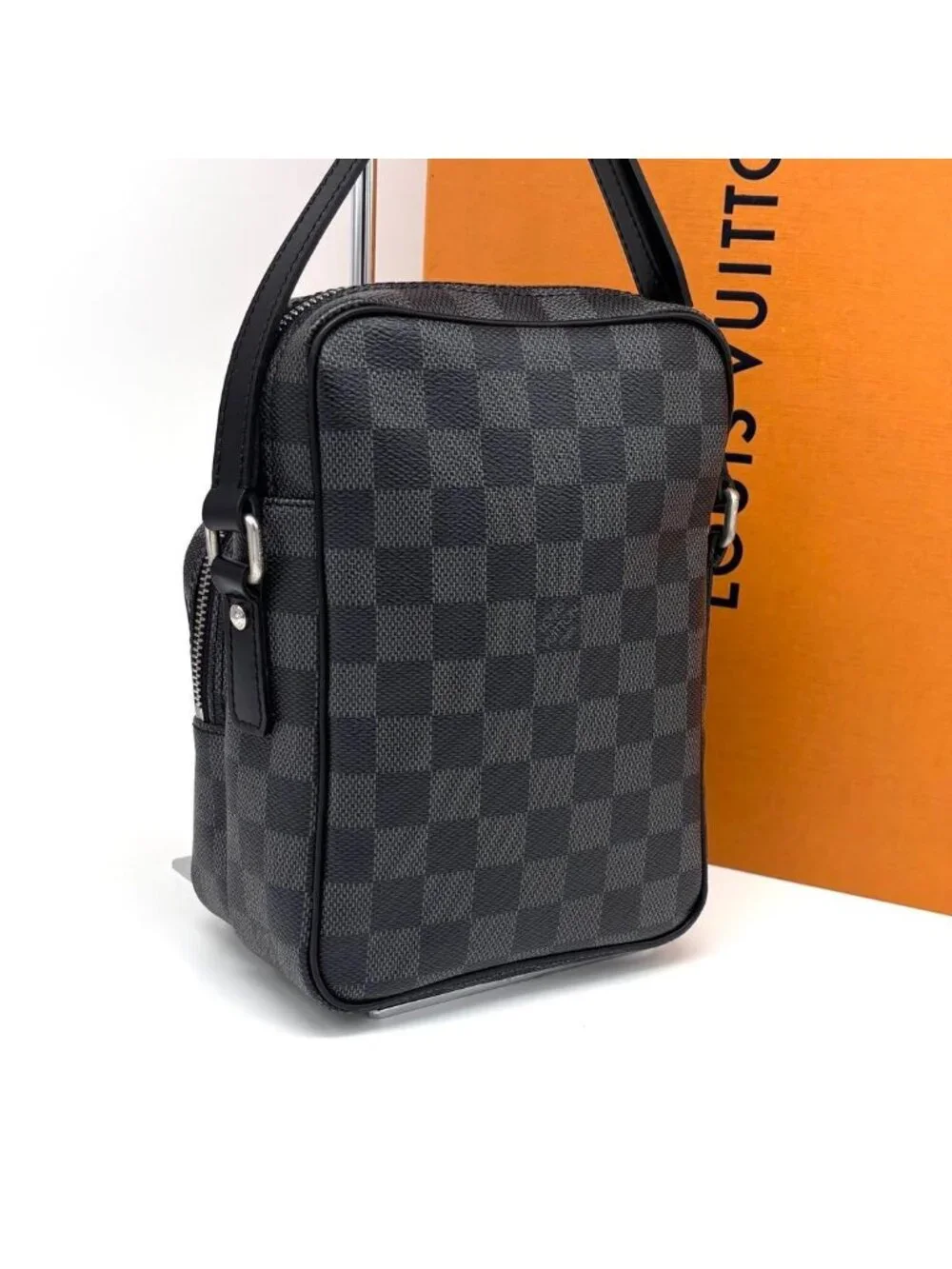 Louis Vuitton this authentic